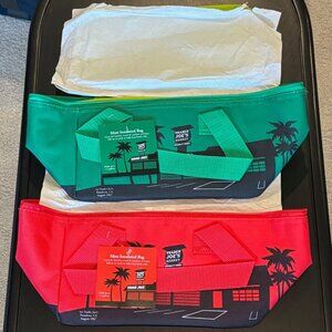 S/2 Trader Joe’s Mini Insulated Bags Green Red NWT